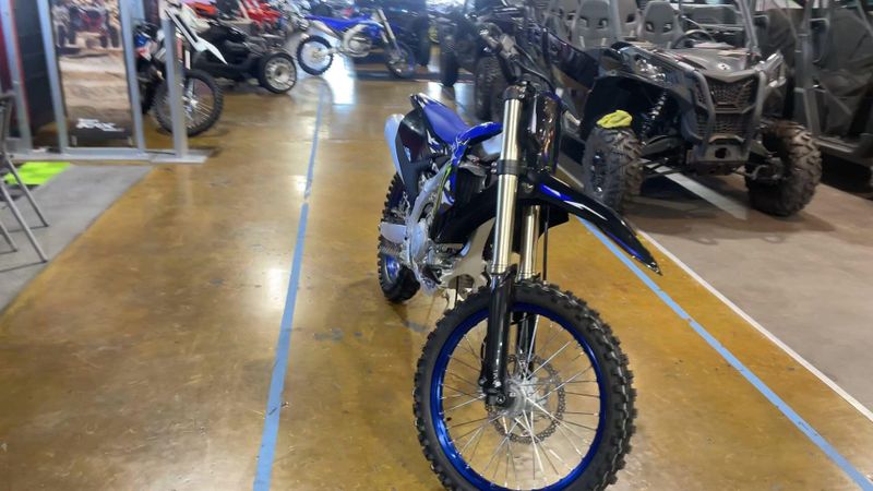 New 2027 Yamaha YZ450F MONSTER EDITION Image 3