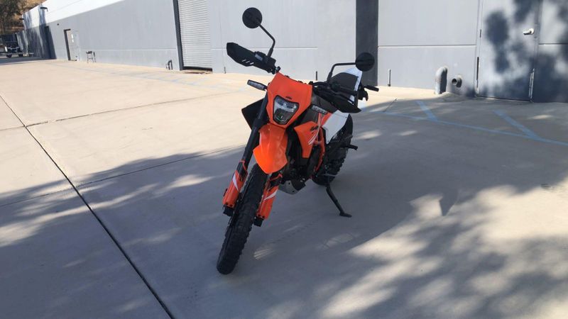 New 2026 KTM 390 ENDURO R Image 7