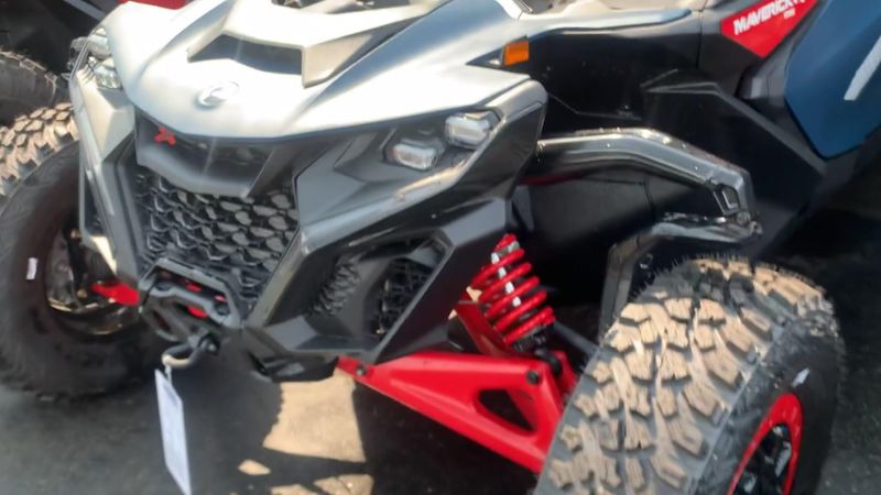 New 2025 Can-Am MAVERICK R MAX X RS 999T DCT Image 7