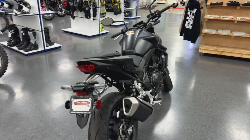 New 2025 Honda CB750 HORNET Image 4