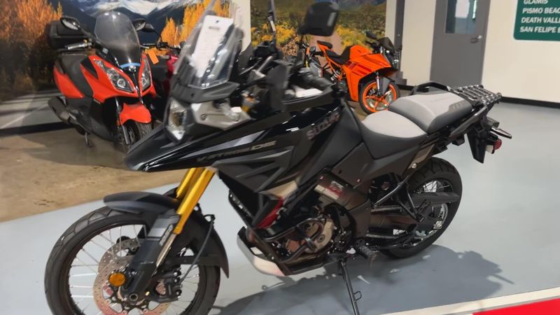 New 2024 Suzuki V-STROM 1050DE Image 8