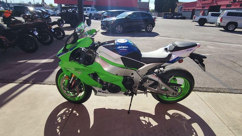Used 2024 Kawasaki NINJA ZX-10R ABS 40th ANNIVERSARY Image 9