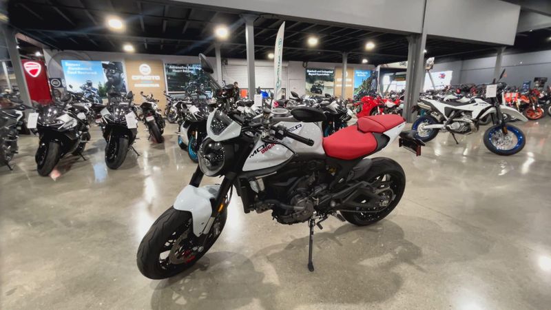 NEW 2024 Ducati MONSTER PLUS - DEMO Image 5