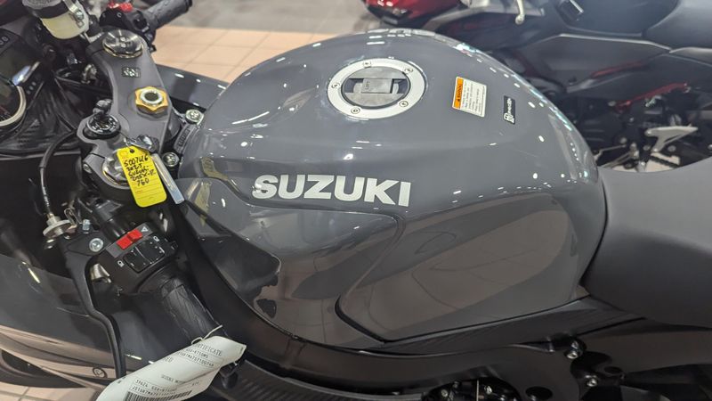 2025 Suzuki GSXR 750Image 11