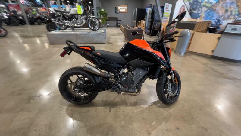Used 2022 KTM 890 DUKE Image 9