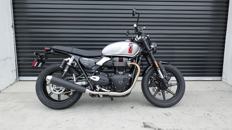 New 2025 Triumph Speed Twin 900 Base 