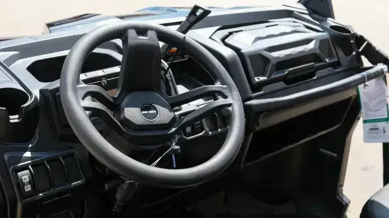 2025 Can-Am DEFENDER MAX DPS HD9 STEALTH BLACK Image 13