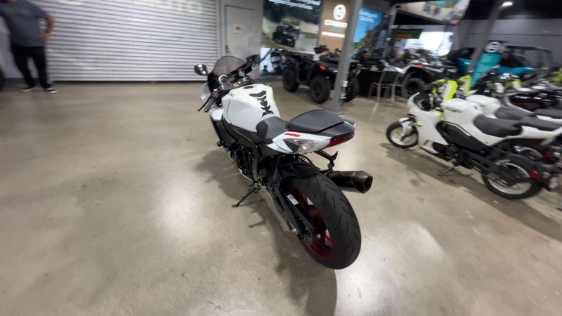 Used 2024 Suzuki GSX-R600 Image 7