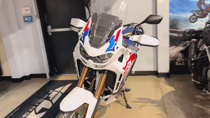 New 2026 Honda AFRICA TWIN DCT Image 9
