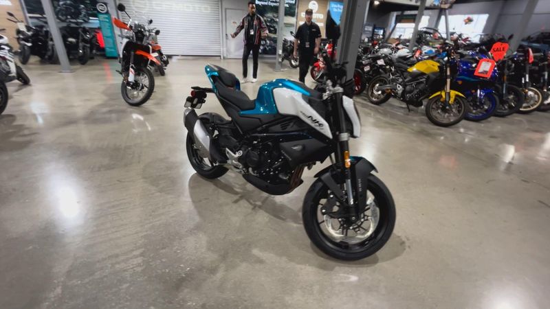 New 2026 CFMOTO 450NK Image 2