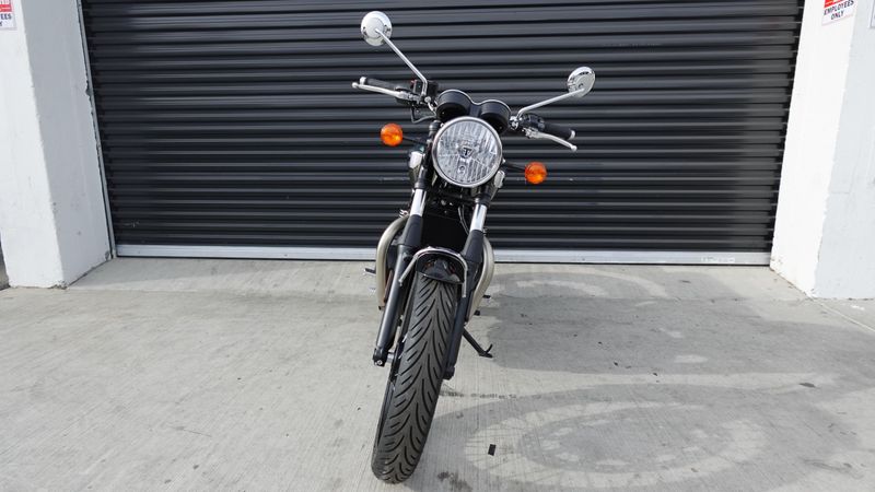 New 2024 Triumph Bonneville T100 Euro 5a Base