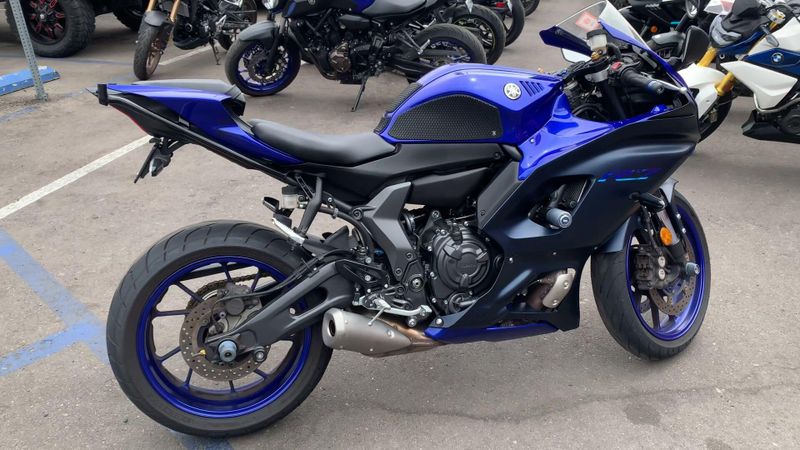 New 2025 Yamaha YZF-R7 Image 5