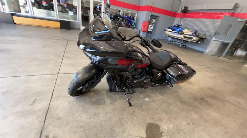 Used 2025 Harley-Davidson ROAD GILDE CVO ST Image 4