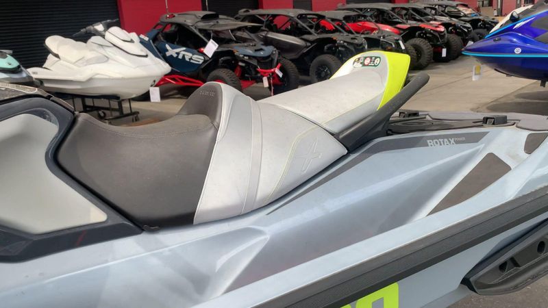 New 2025 Sea-Doo RXT-X 325 (SOUND SYSTEM) Image 7