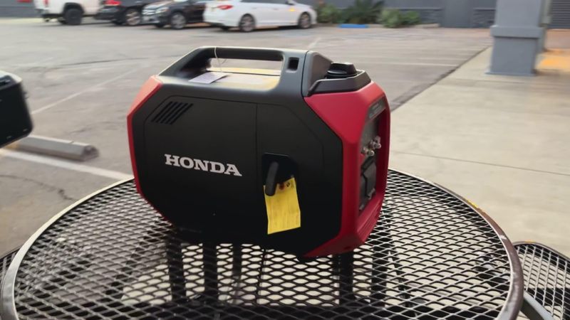New 2025 Honda EU3200I Image 9