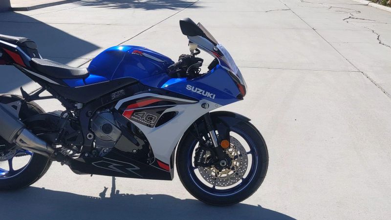 New 2027 Suzuki GSX-R1000 40TH ANNIVERSARY EDITION Image 6