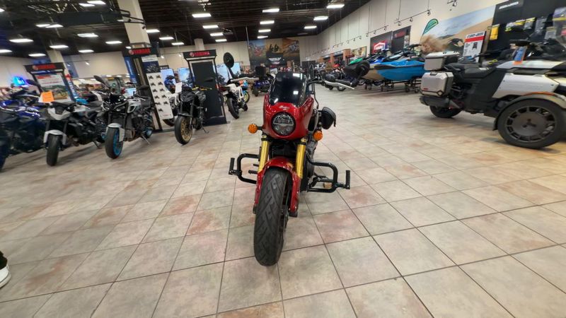 Used 2025 Indian Motorcycle 101 SCOUT WHITE MTLC WGRFX TEC Image 4