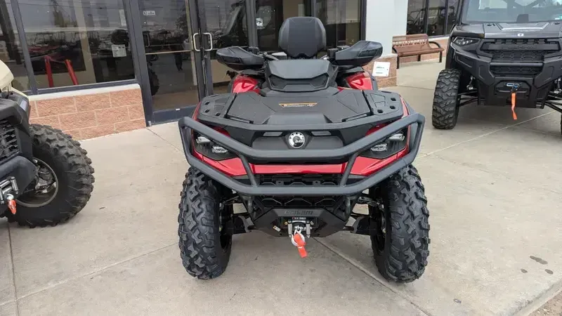 2025 Can-Am OUTLANDER MAX XT 1000R FIERY REDImage 13