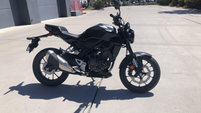 New 2026 Honda CB300R ABS Image 5