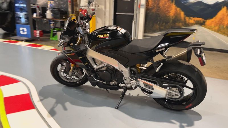 Used 2022 Aprilia Tuono V4 Factory 1100 Image 2