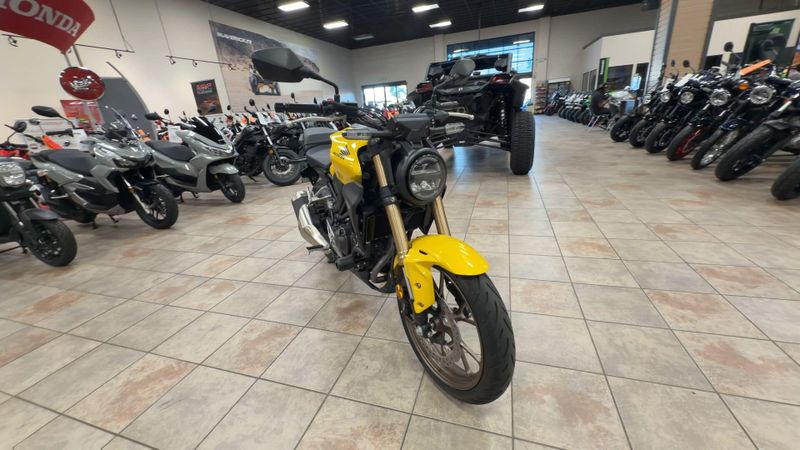 Used 2024 Honda CB300R ABS Image 3