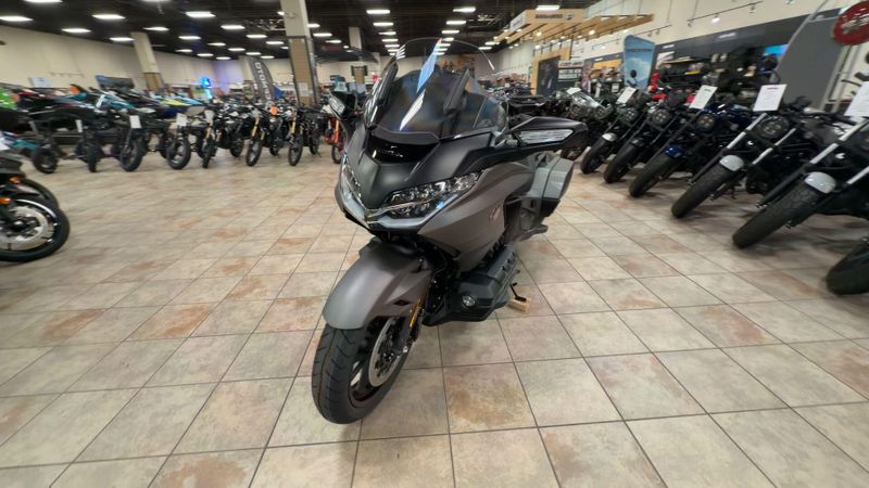 New 2026 Honda GOLDWING DCT Image 4