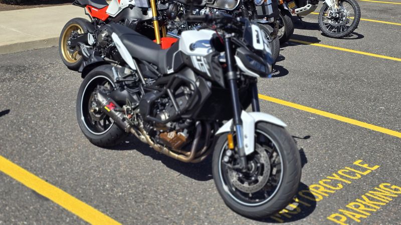 Used 2017 Yamaha FZ09 