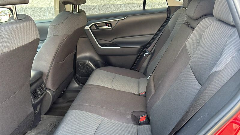 Used 2025 Toyota RAV4 XLEImage 7