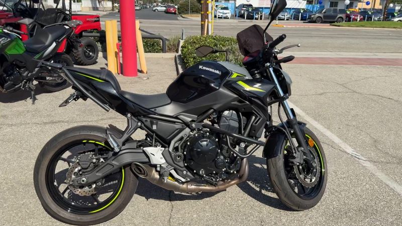 Used 2024 Kawasaki Z650 Image 9