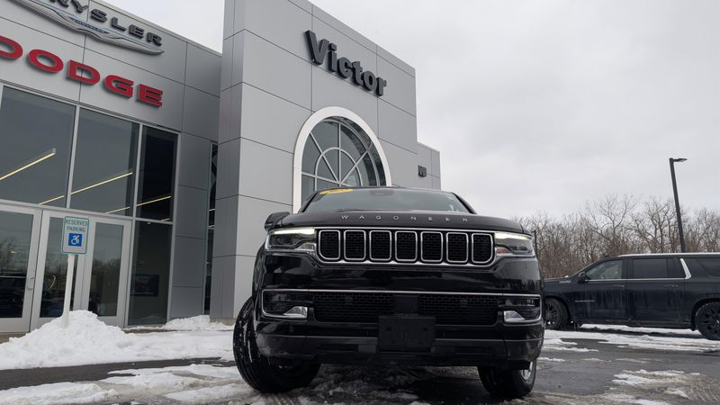 2022 Jeep Wagoneer Series IImage 2