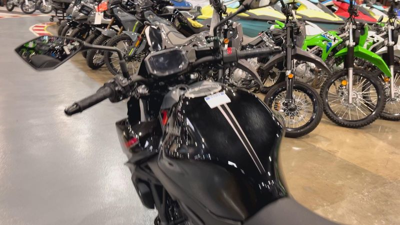 New 2025 Kawasaki Z650 Image 2