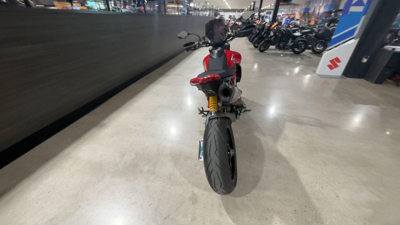 Used 2024 Ducati HYPERMOTARD 950 Image 3