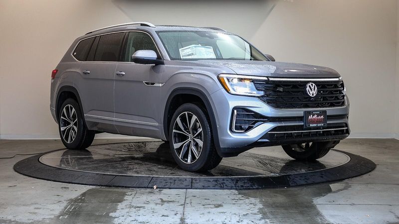 2025 Volkswagen Atlas 2.0T SEL Premium R-LineImage 5