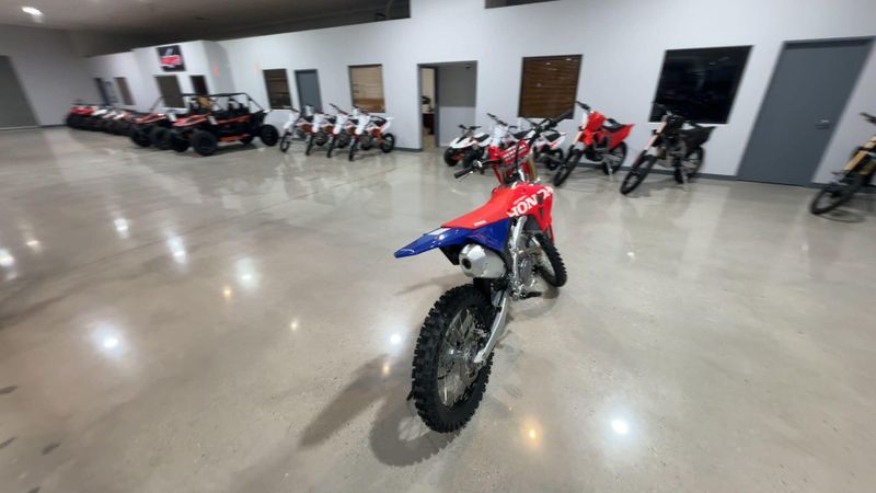 New 2027 Honda CRF250R Image 6