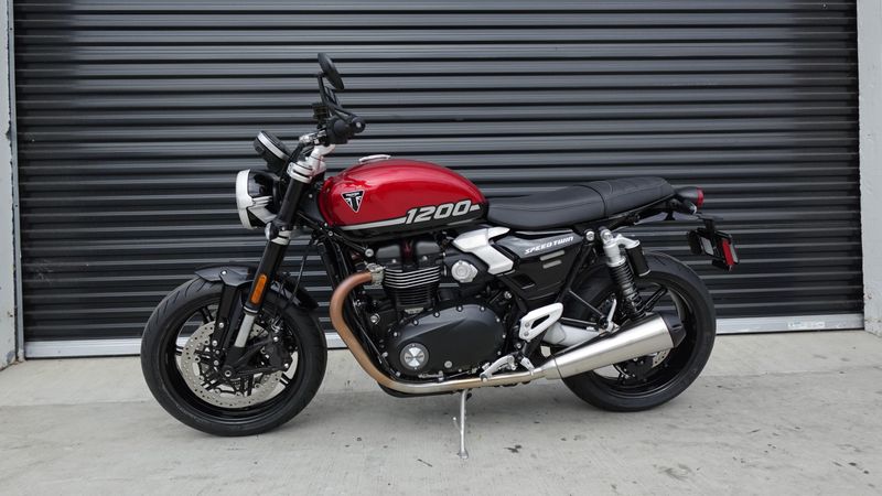 New 2025 Triumph Speed Twin 1200 