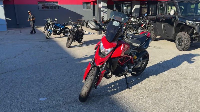 Used 2020 Ducati HYPERMOTARD 950 Image 4