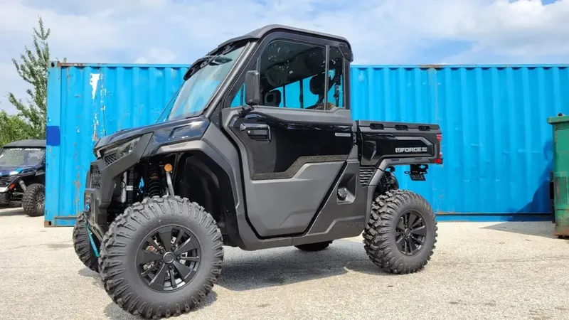 NEW 2026 CFMOTO UFORCE U10 PRO HIGHLAND Image 3