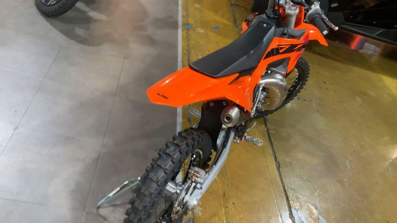 New 2025 KTM 85 SX 19&sol;16 Image 5