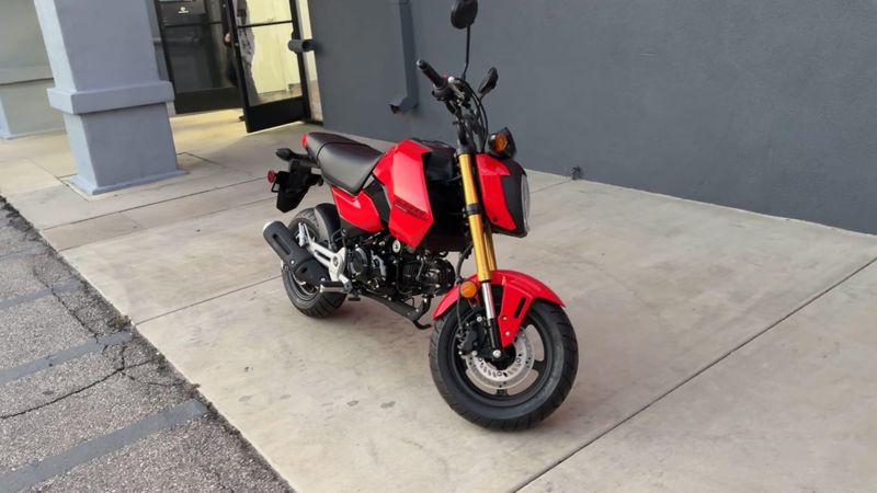 New 2025 Honda Grom Image 2