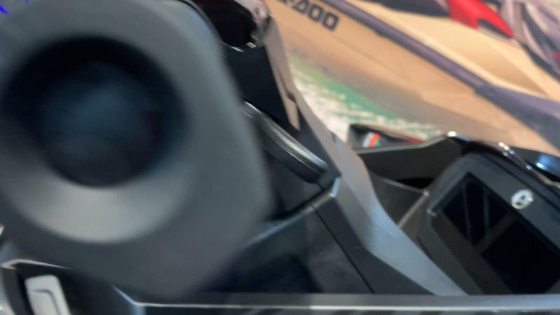 2025 Sea-Doo WAKE PRO 230 (SOUND SYSTEM) Image 9