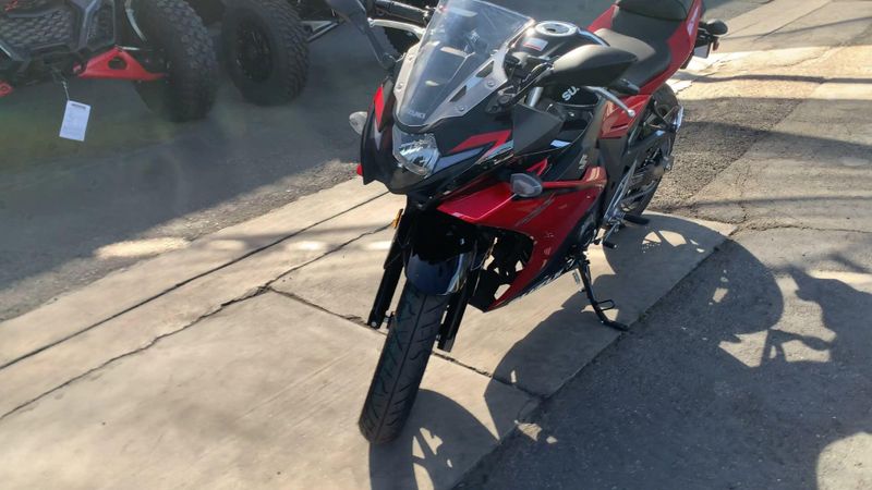 New 2025 Suzuki GSX250R ABS Image 4