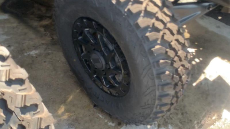 New 2025 Can-Am MAVERICK R MAX X RS 999T DCT Image 9