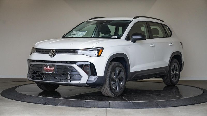 New 2025 Volkswagen Taos 1.5T SImage 1