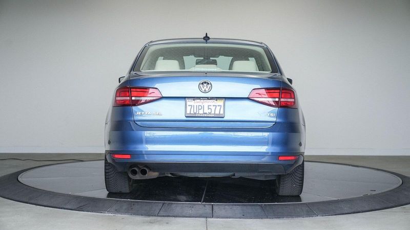 2016 Volkswagen Jetta 1.8T SELImage 3