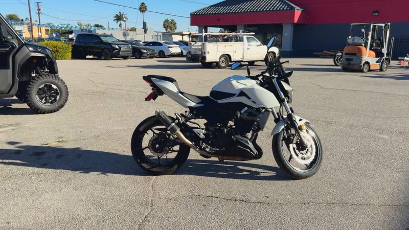Used 2023 Kawasaki Z400 ABS Image 9