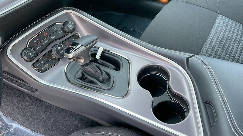 2022 Dodge Challenger SRT8 Hellcat photo 13