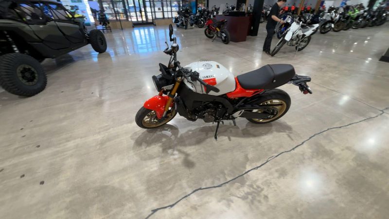 New 2026 Yamaha XSR900 Image 8