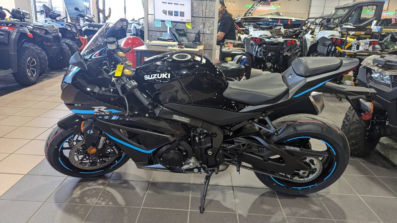 2024 Suzuki GSXR1000 CAImage 2