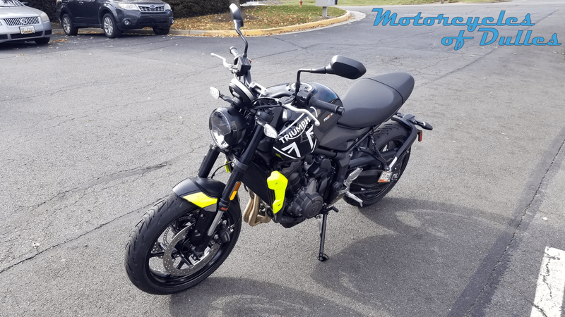 2024 Triumph Trident in a Jet Black/Triumph Racing Yellow exterior color. Motorcycles of Dulles 571.934.4450 motorcyclesofdulles.com 