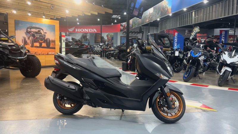 New 2027 Suzuki BURGMAN 400 Image 5